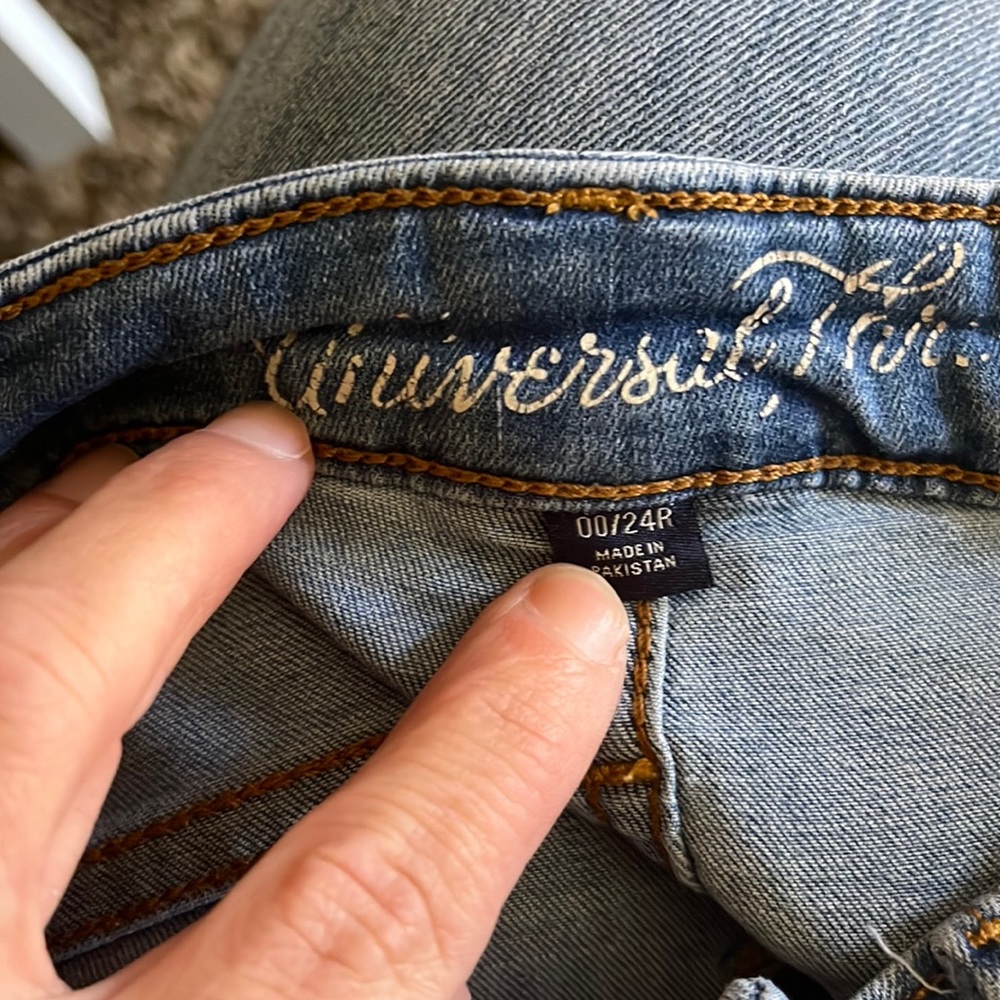 Universal thread